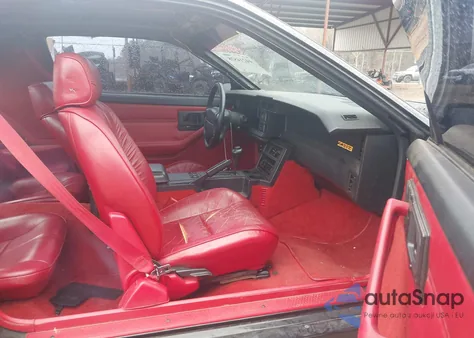 1991 Chevrolet Camaro Z28 z USA, uszkodzony, nr VIN 1G1FP23F7ML173433